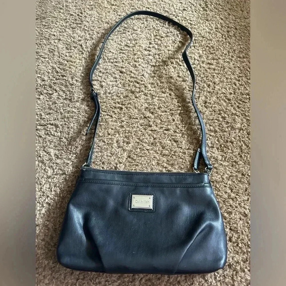 Calvin Klein crossbody bag,‎ black softest leather - Picture 1 of 12